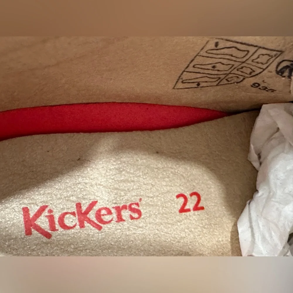 Kickers navy blue kids shoes. Size 22. US size 6. Brand new in box